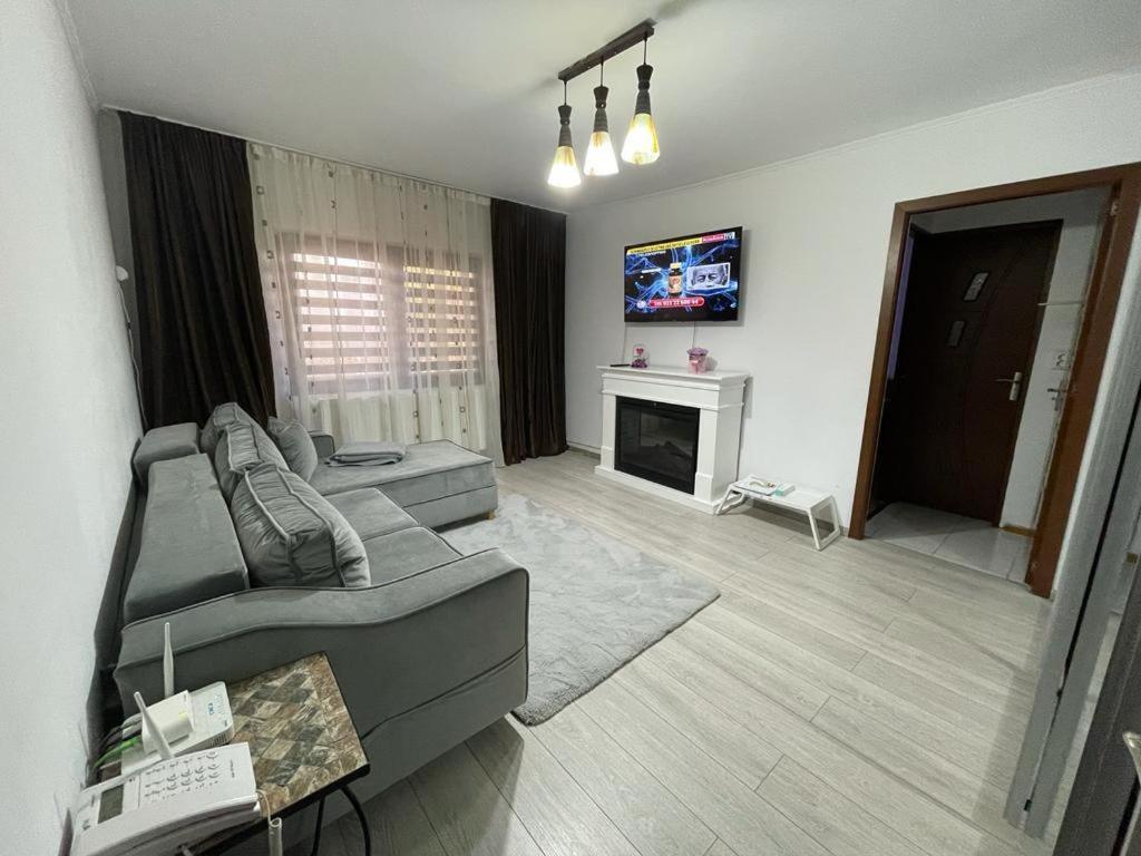 Апартаменти Apartament Gallamar Birlad Екстер'єр фото